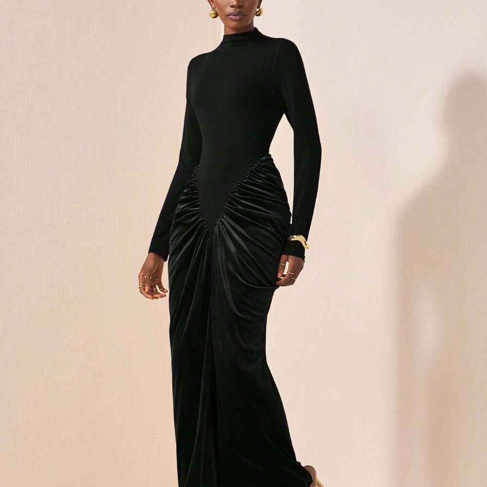 Black Elegant Women's Ruffle Neck Velvet Maxi Dress - Picture 4 of 7